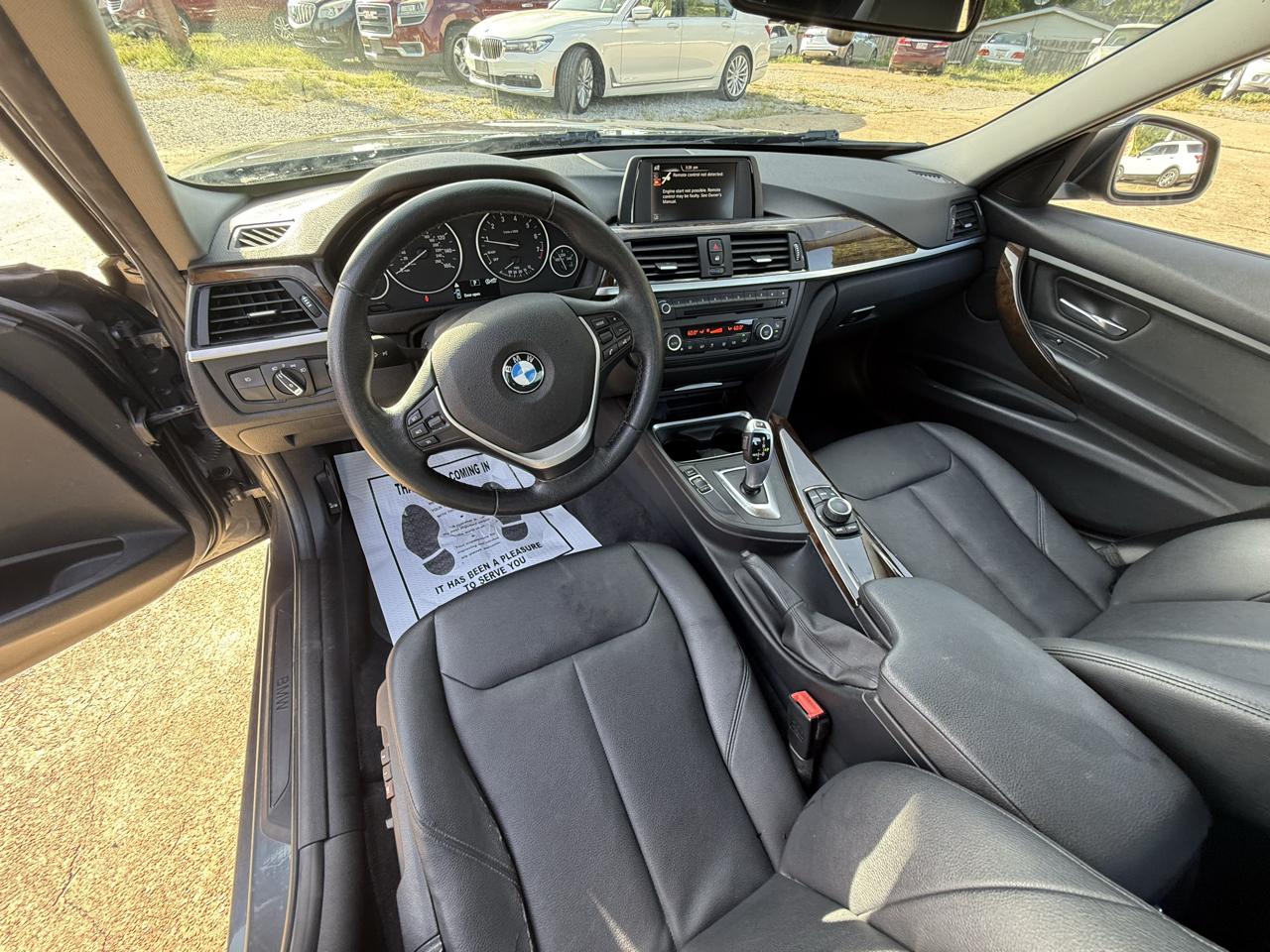 BMW 3 Series 4dr Sdn 328i xDrive AWD SULEV 2015