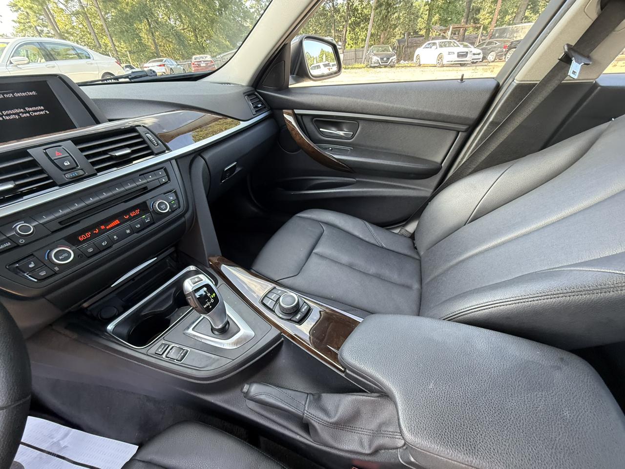 BMW 3 Series 4dr Sdn 328i xDrive AWD SULEV 2015