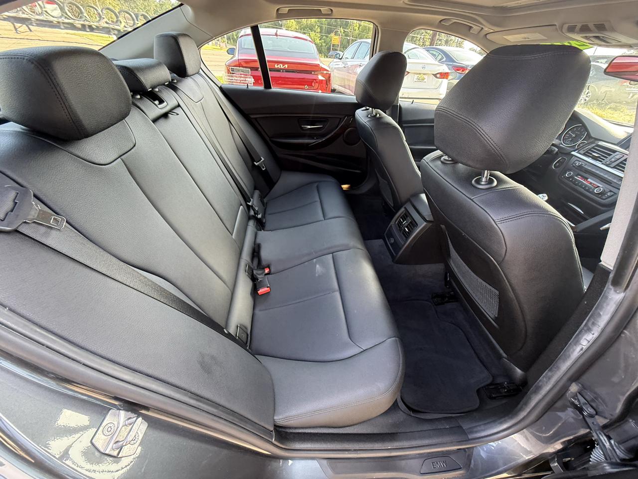 BMW 3 Series 4dr Sdn 328i xDrive AWD SULEV 2015