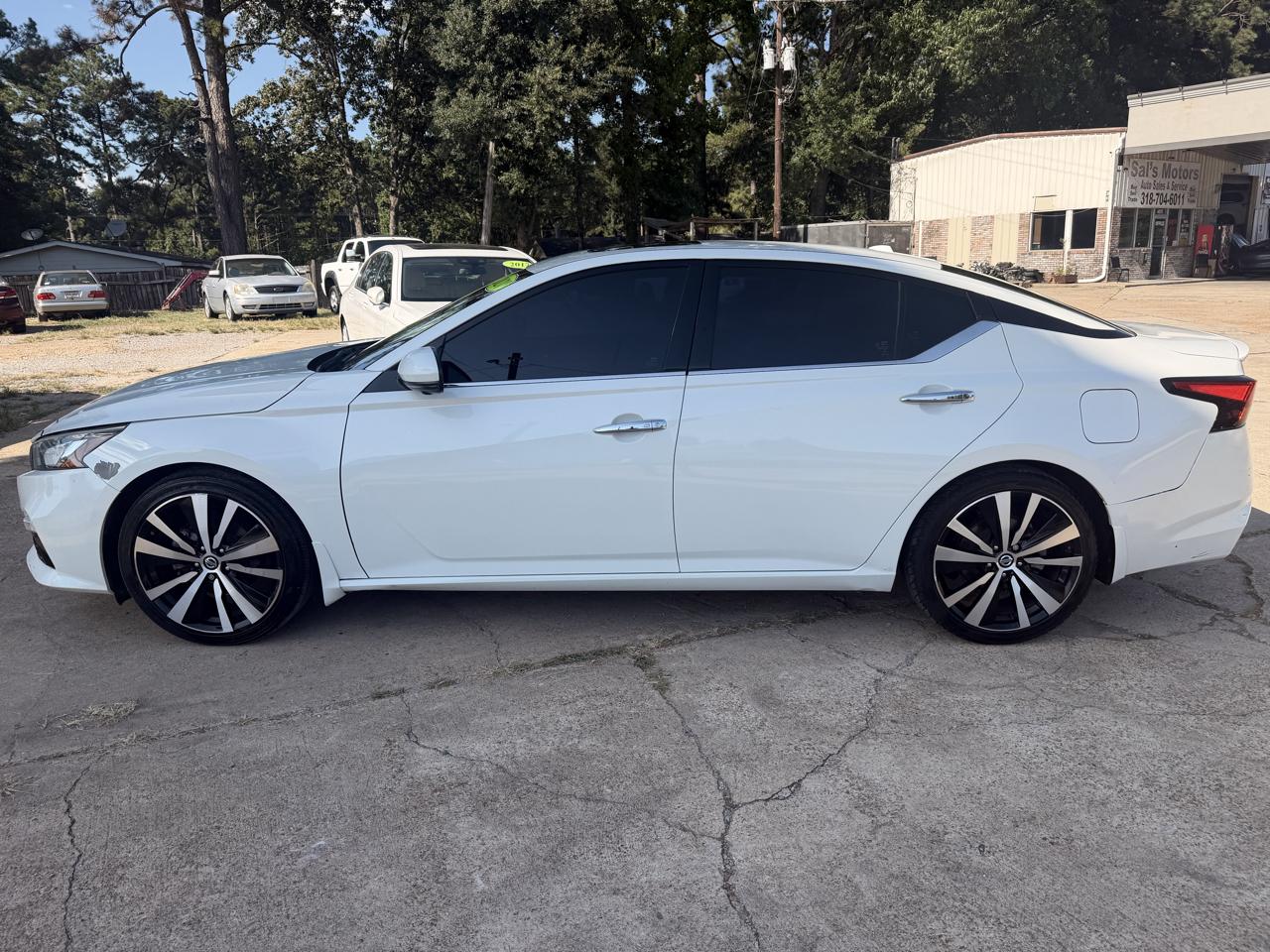 Nissan Altima 2.5 Platinum Sedan 2020
