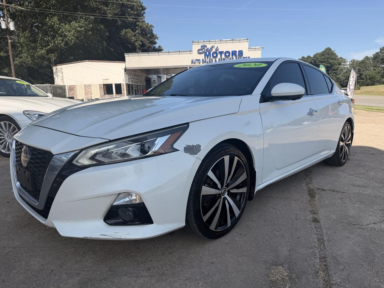 Nissan Altima 2.5 Platinum Sedan 2020