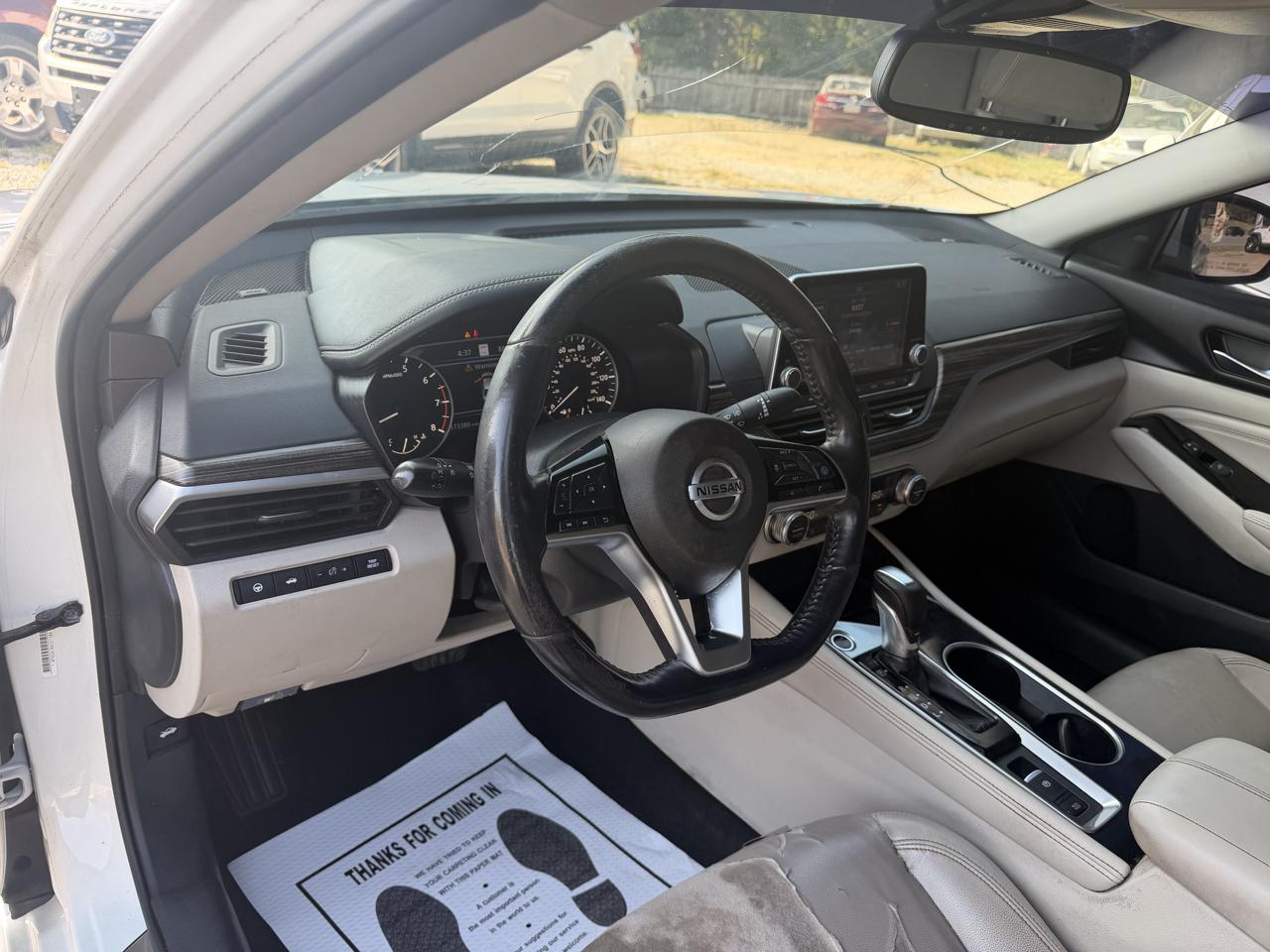Nissan Altima 2.5 Platinum Sedan 2020