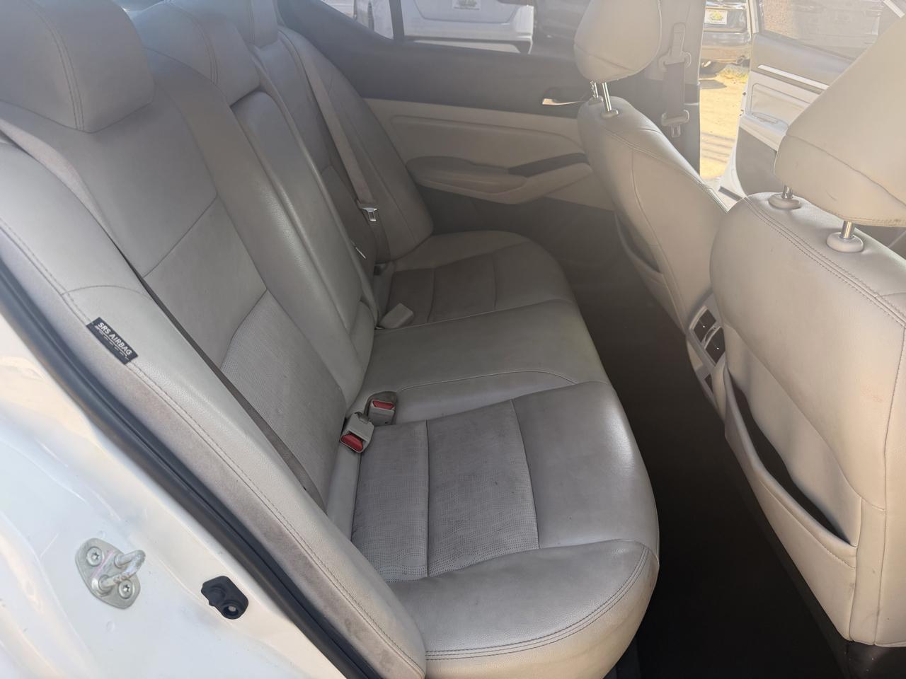 Nissan Altima 2.5 Platinum Sedan 2020