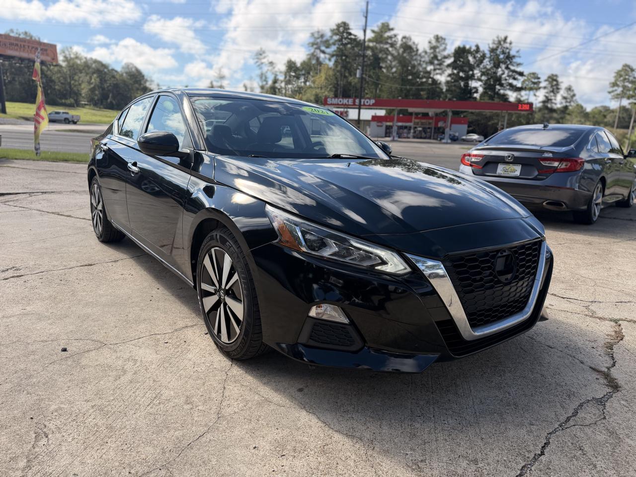 Nissan Altima 2.5 SV Sedan 2021
