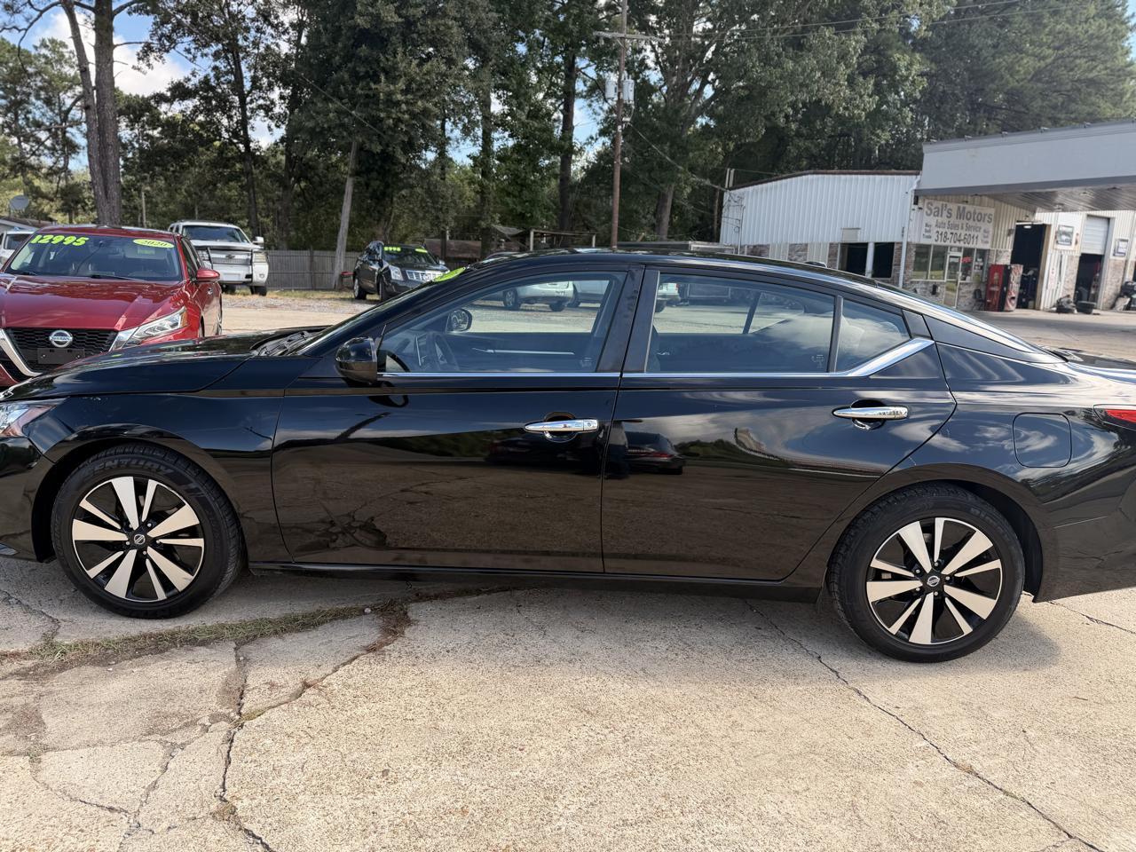 Nissan Altima 2.5 SV Sedan 2021