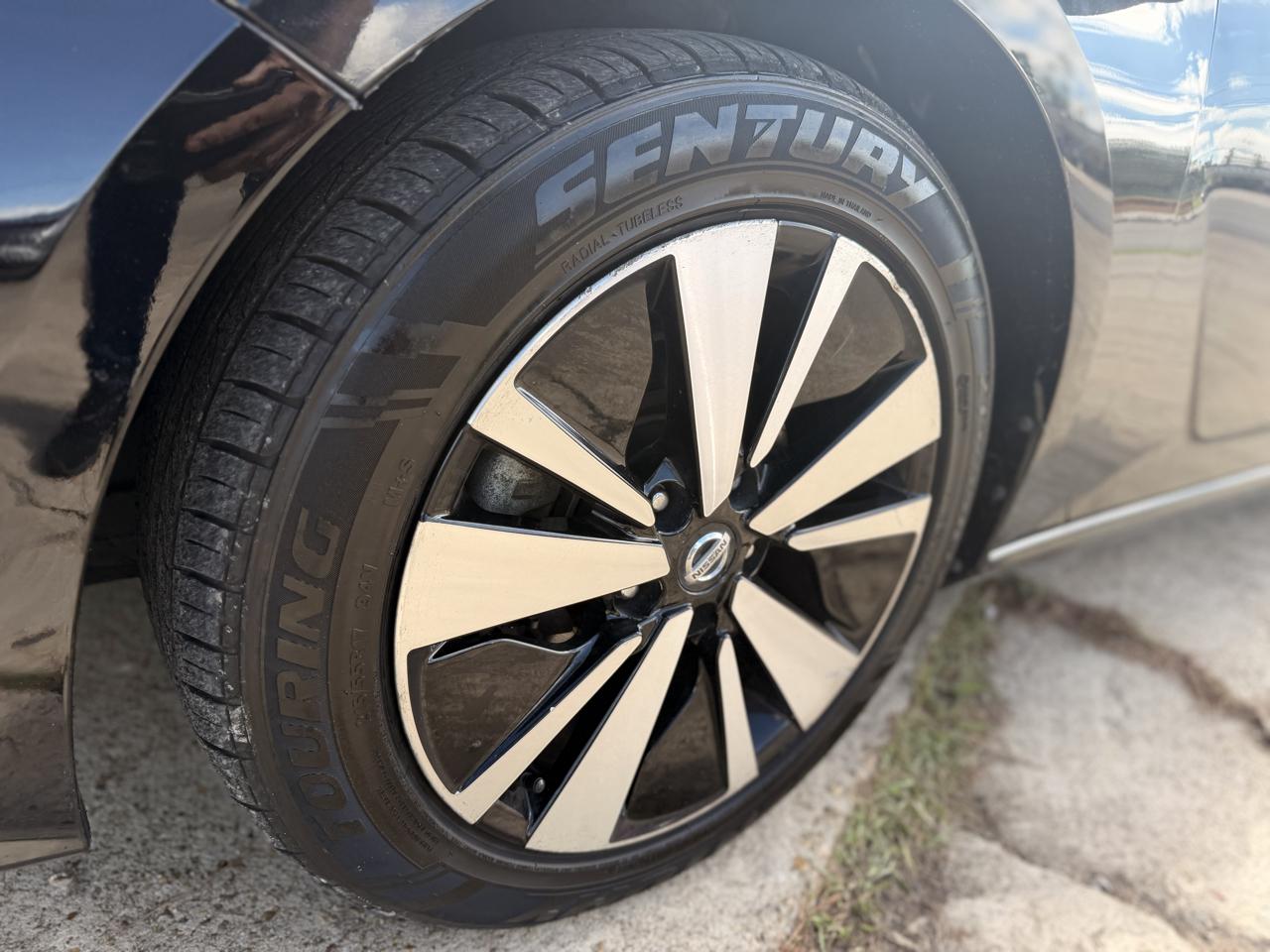 Nissan Altima 2.5 SV Sedan 2021