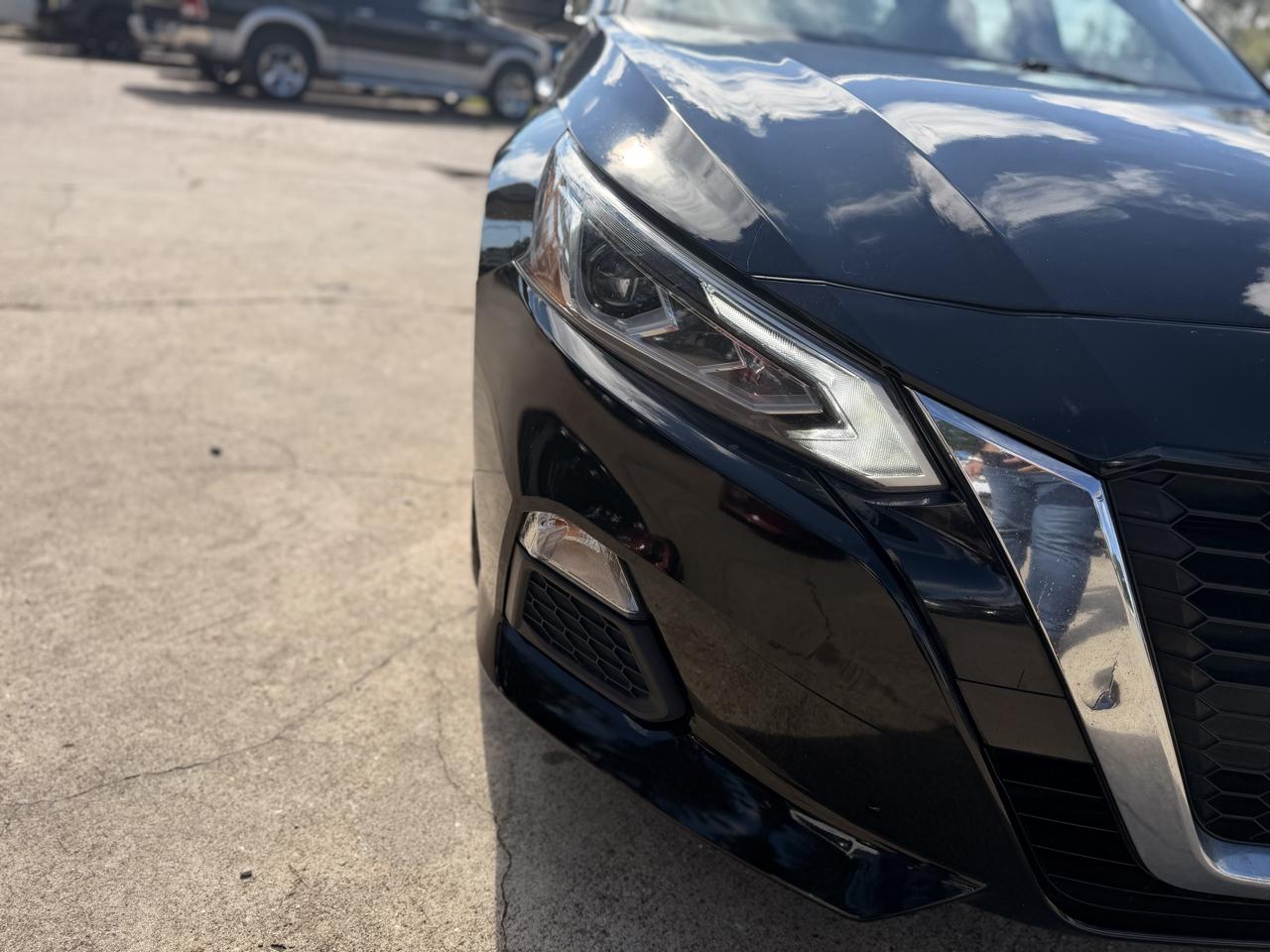 Nissan Altima 2.5 SV Sedan 2021