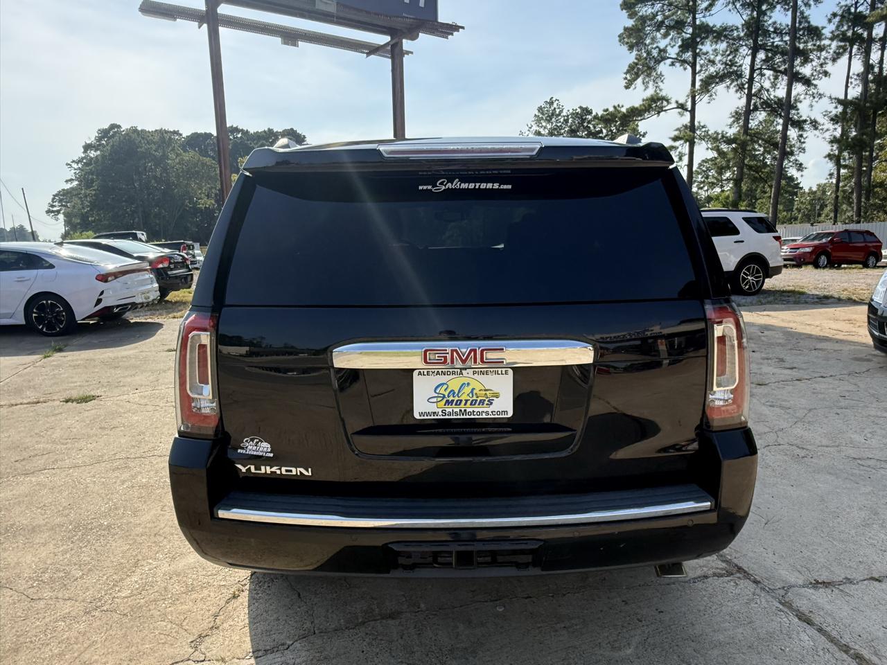 GMC Yukon 2WD 4dr Denali 2015