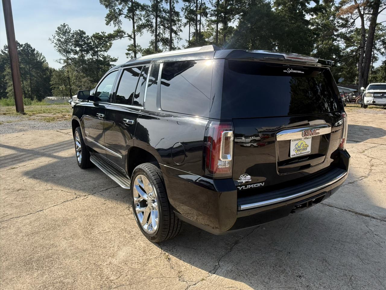 GMC Yukon 2WD 4dr Denali 2015
