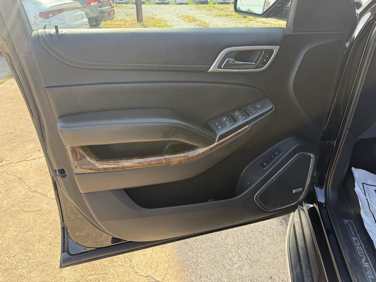 GMC Yukon 2WD 4dr Denali 2015