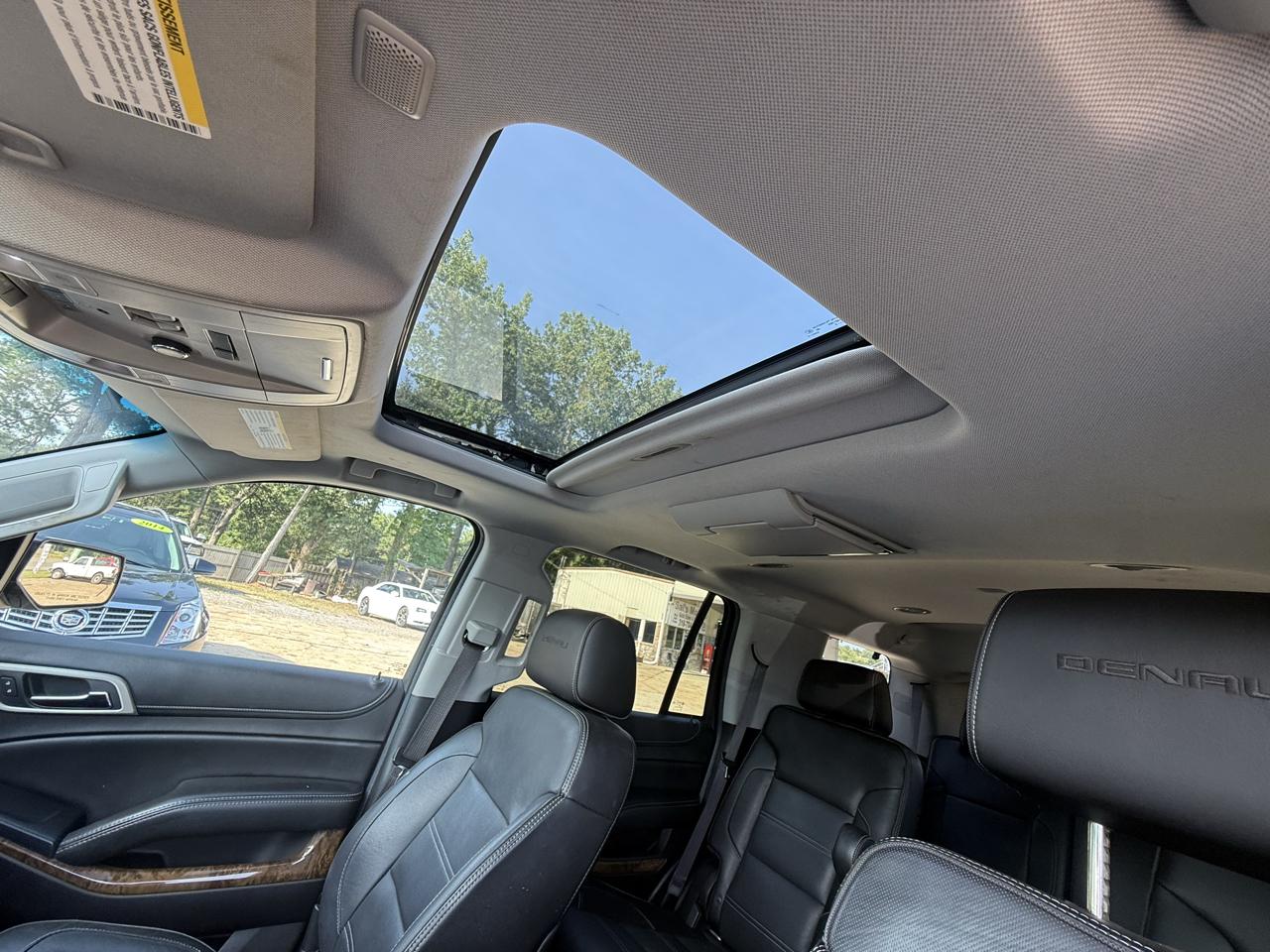 GMC Yukon 2WD 4dr Denali 2015