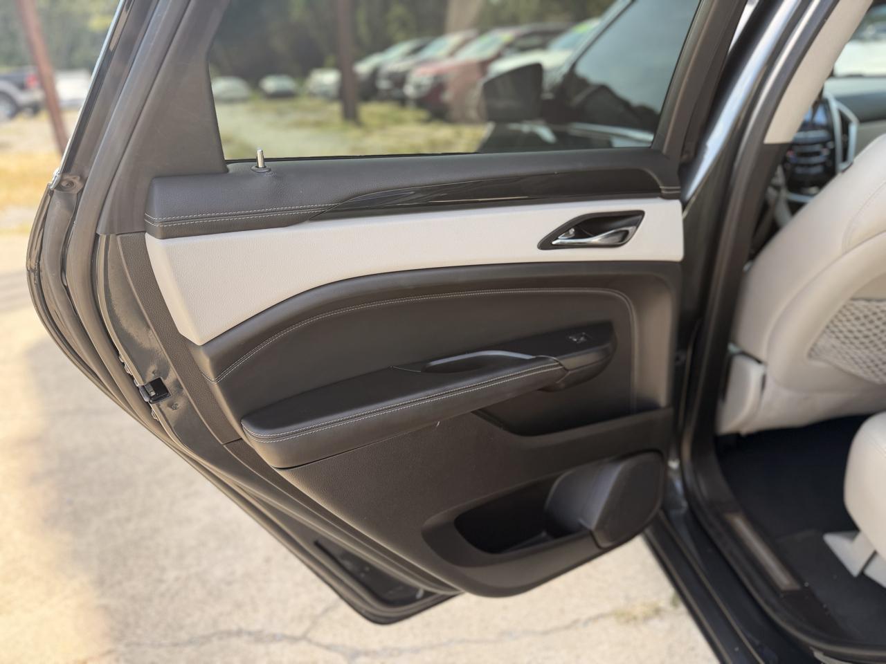 Cadillac SRX FWD 4dr Luxury Collection 2014