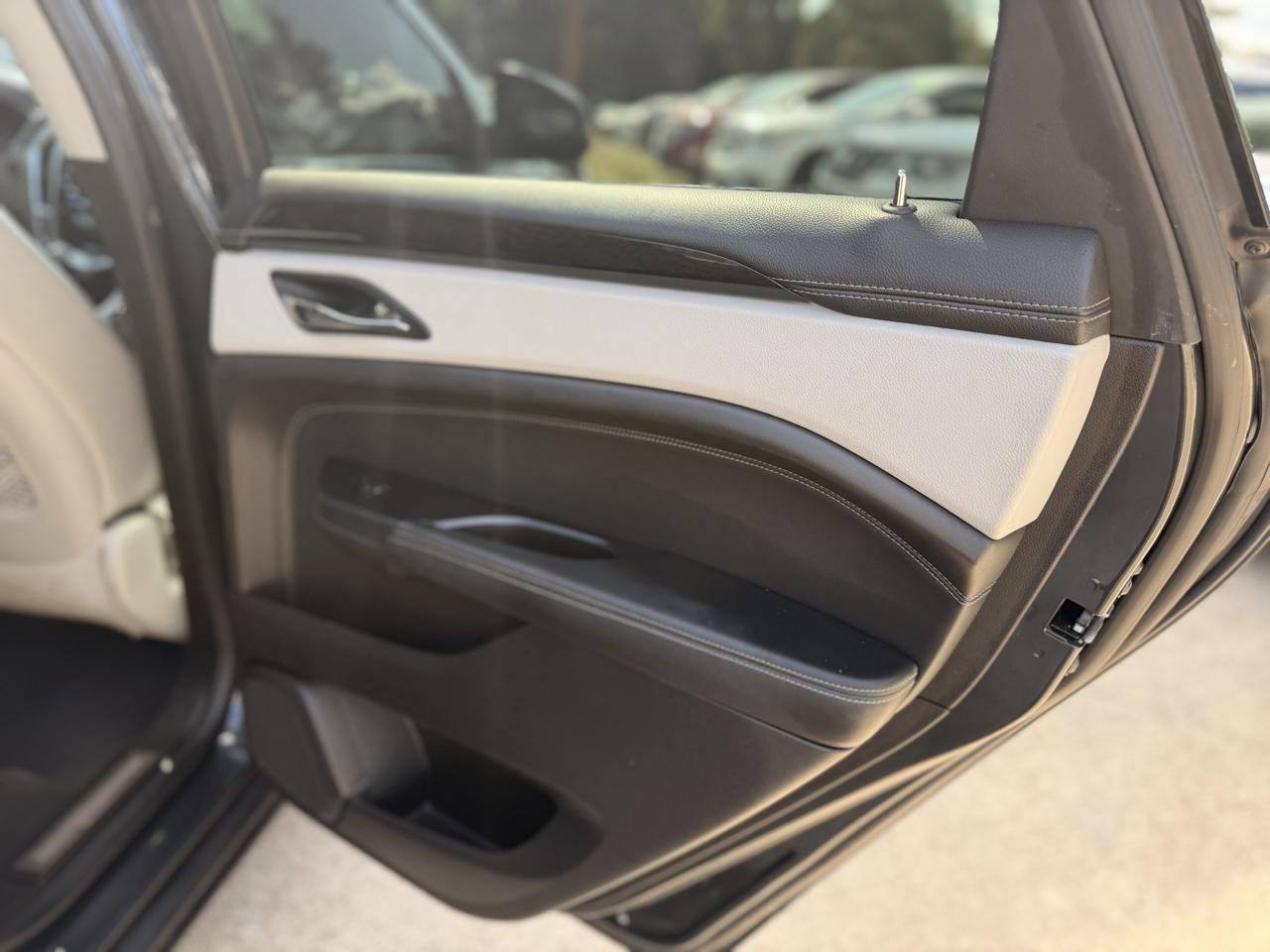 Cadillac SRX FWD 4dr Luxury Collection 2014