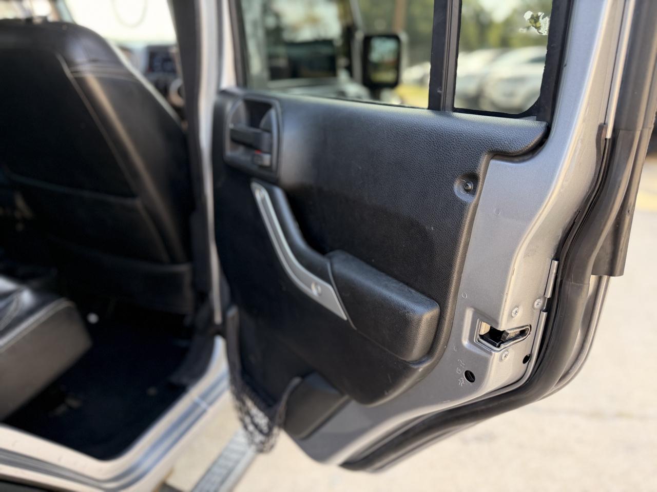 Jeep Wrangler Unlimited 4WD 4dr Rubicon 2016