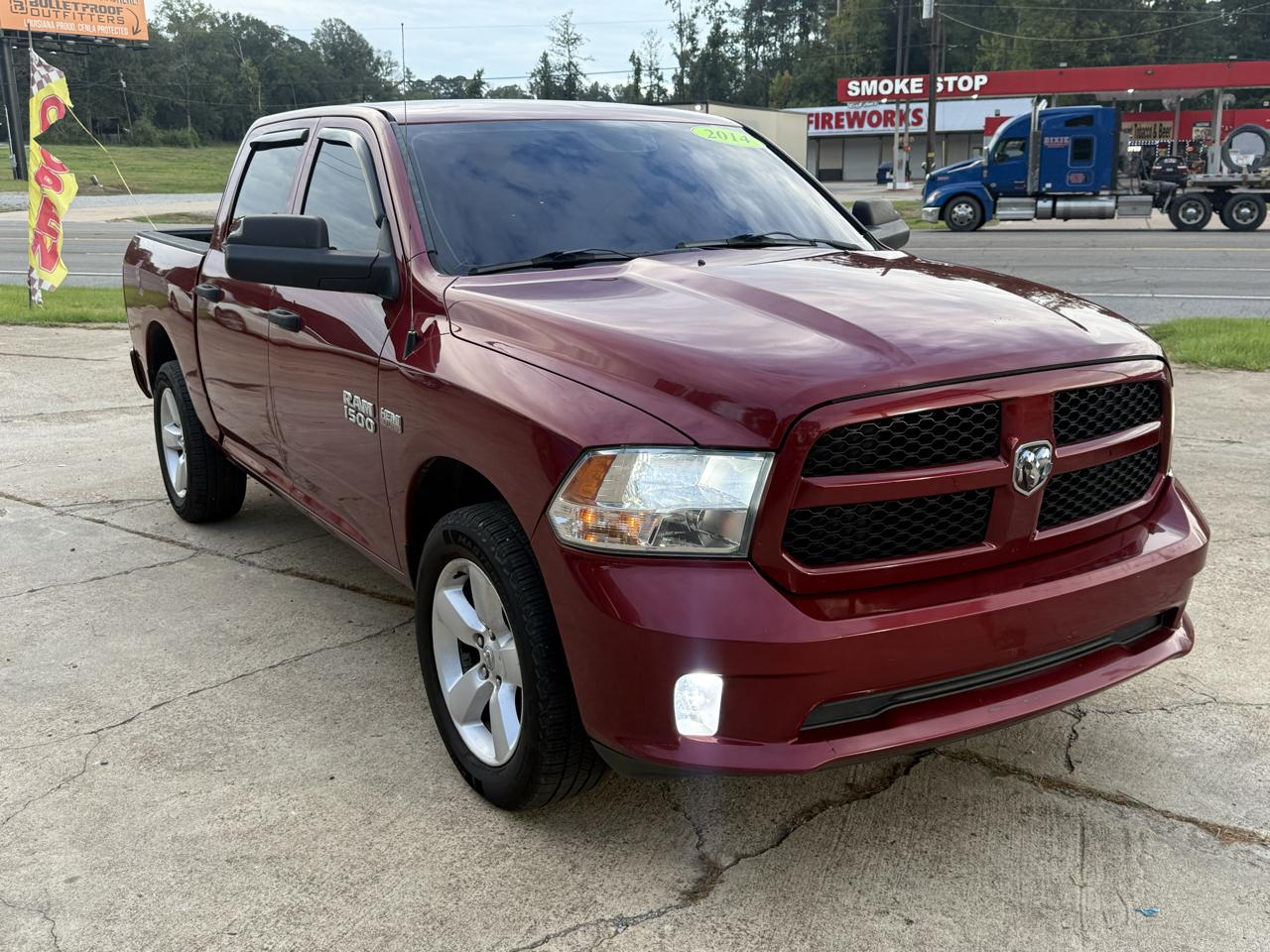 RAM 1500 4WD Crew Cab 140.5" Express 2014