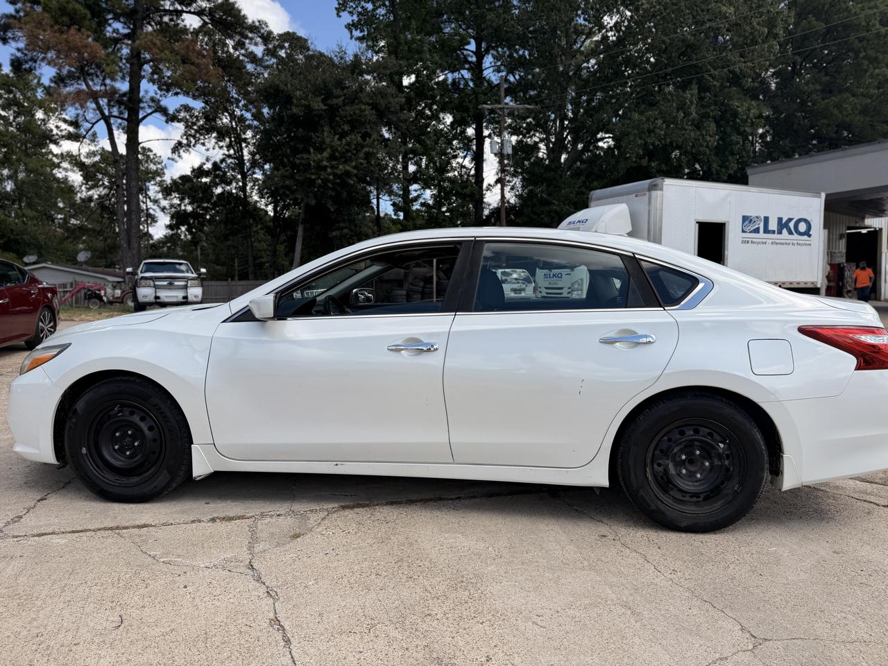 Nissan Altima 4dr Sdn I4 2.5 S 2016