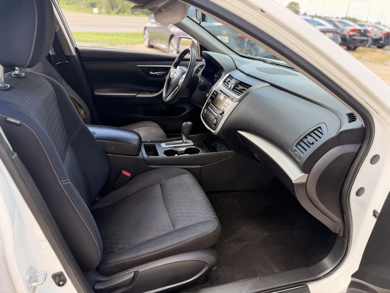 Nissan Altima 4dr Sdn I4 2.5 S 2016