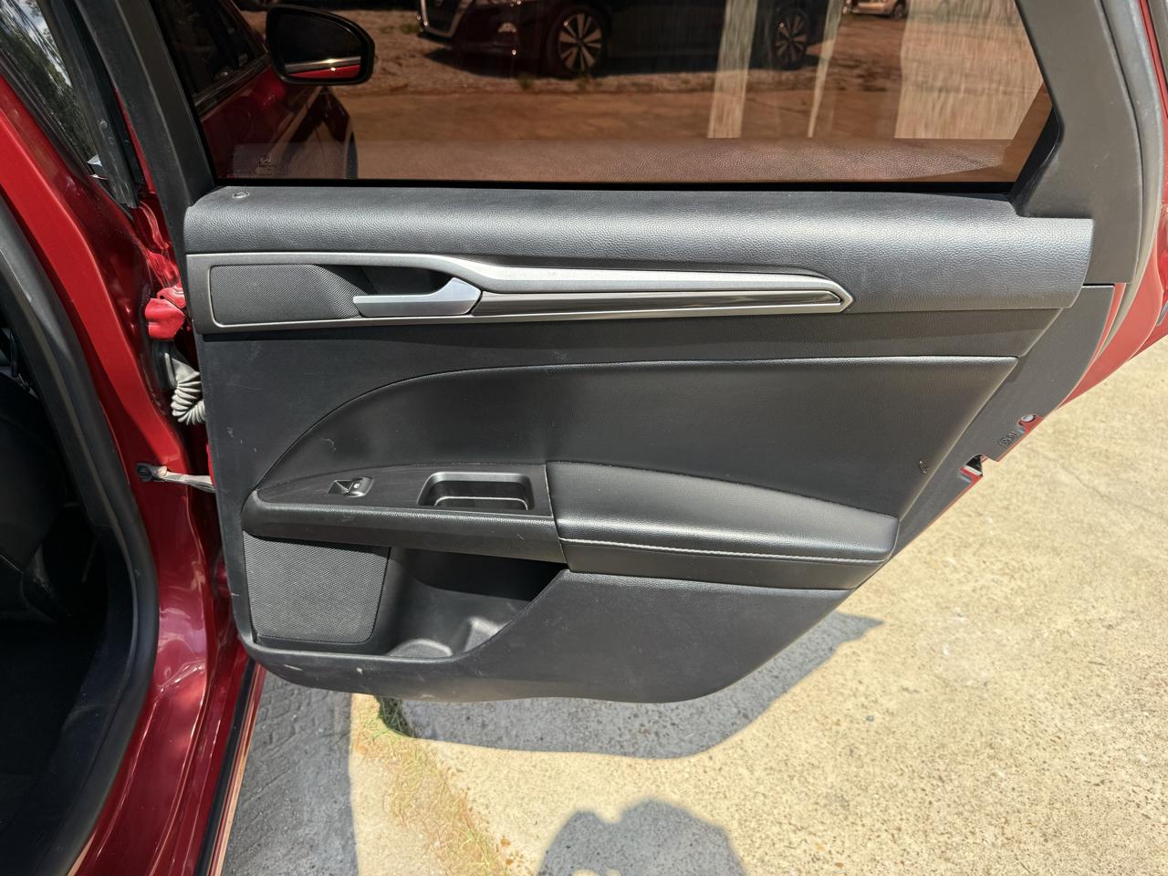 Ford Fusion SEL FWD 2020