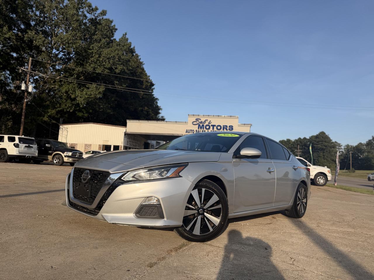 Nissan Altima 2.5 SV Sedan 2021