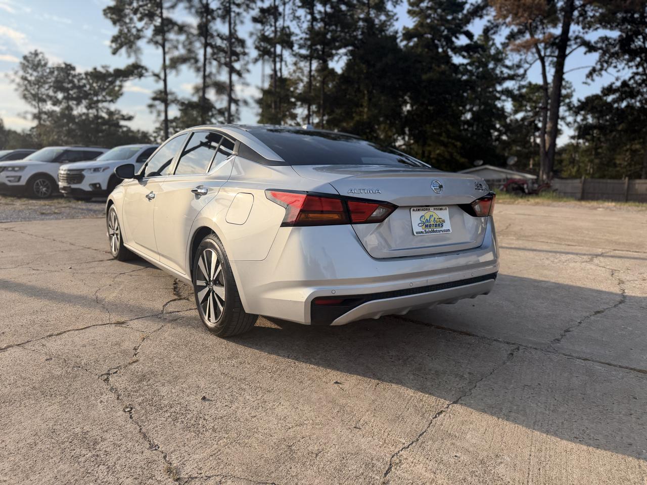 Nissan Altima 2.5 SV Sedan 2021