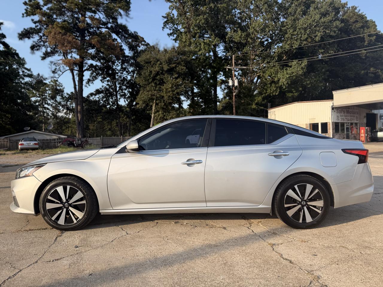 Nissan Altima 2.5 SV Sedan 2021