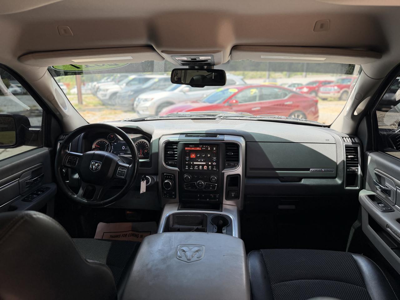RAM 1500 Lone Star Silver 4x4 Crew Cab 5'7" Box 2017