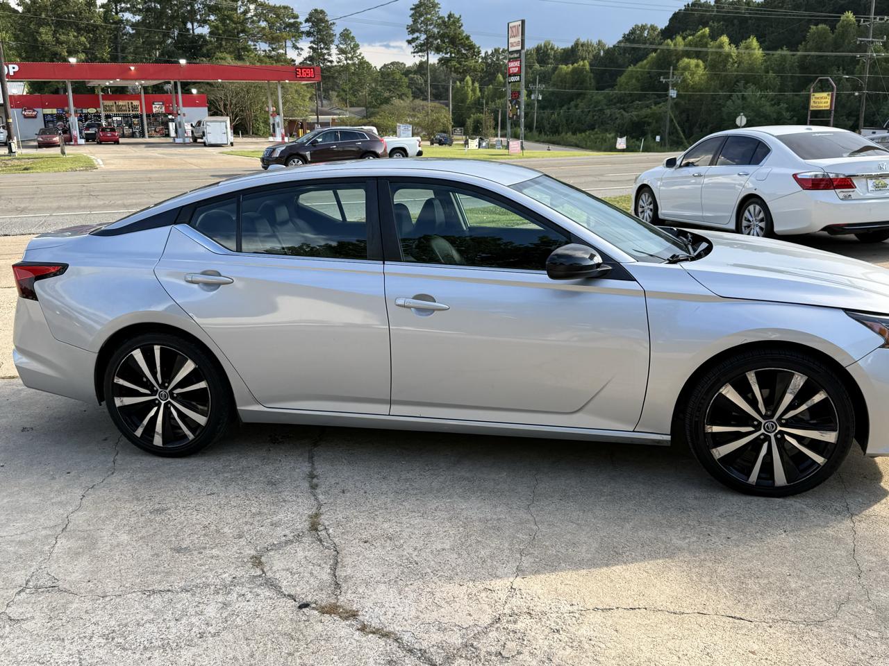 Nissan Altima 2.5 SR Sedan 2020
