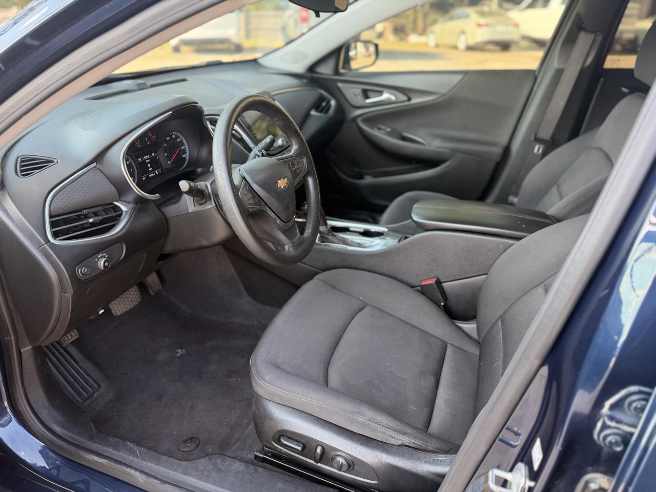 Chevrolet Malibu 4dr Sdn LT 2020