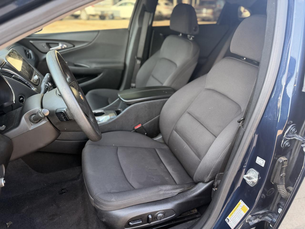 Chevrolet Malibu 4dr Sdn LT 2020