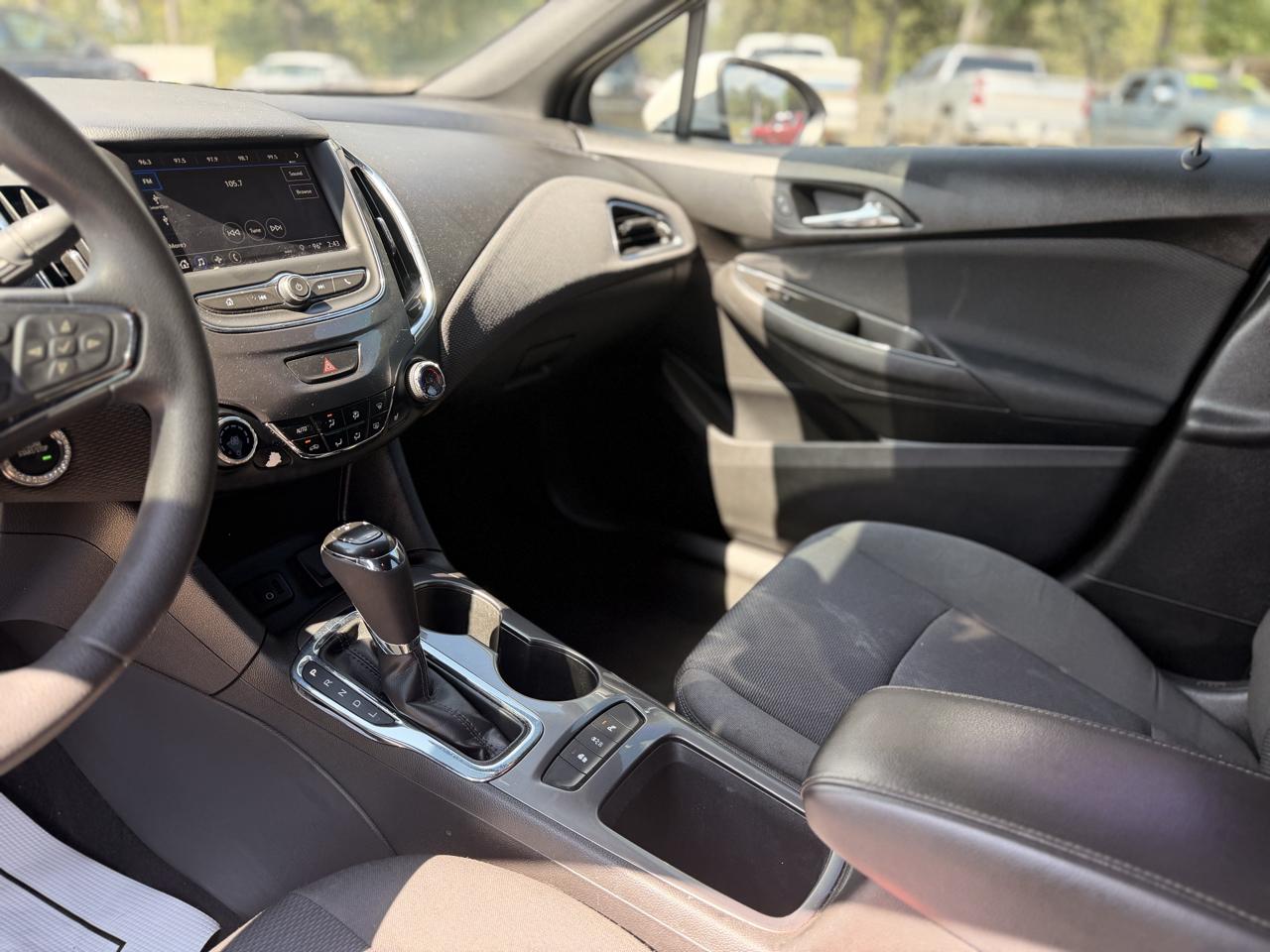 Chevrolet Cruze 4dr Sdn LT 2019
