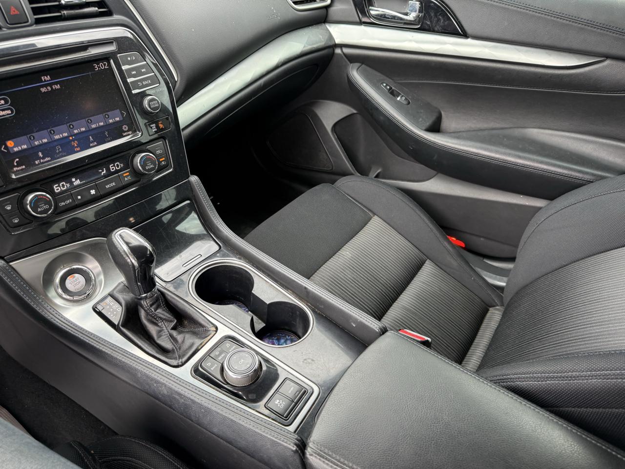 Nissan Maxima S 3.5L 2020