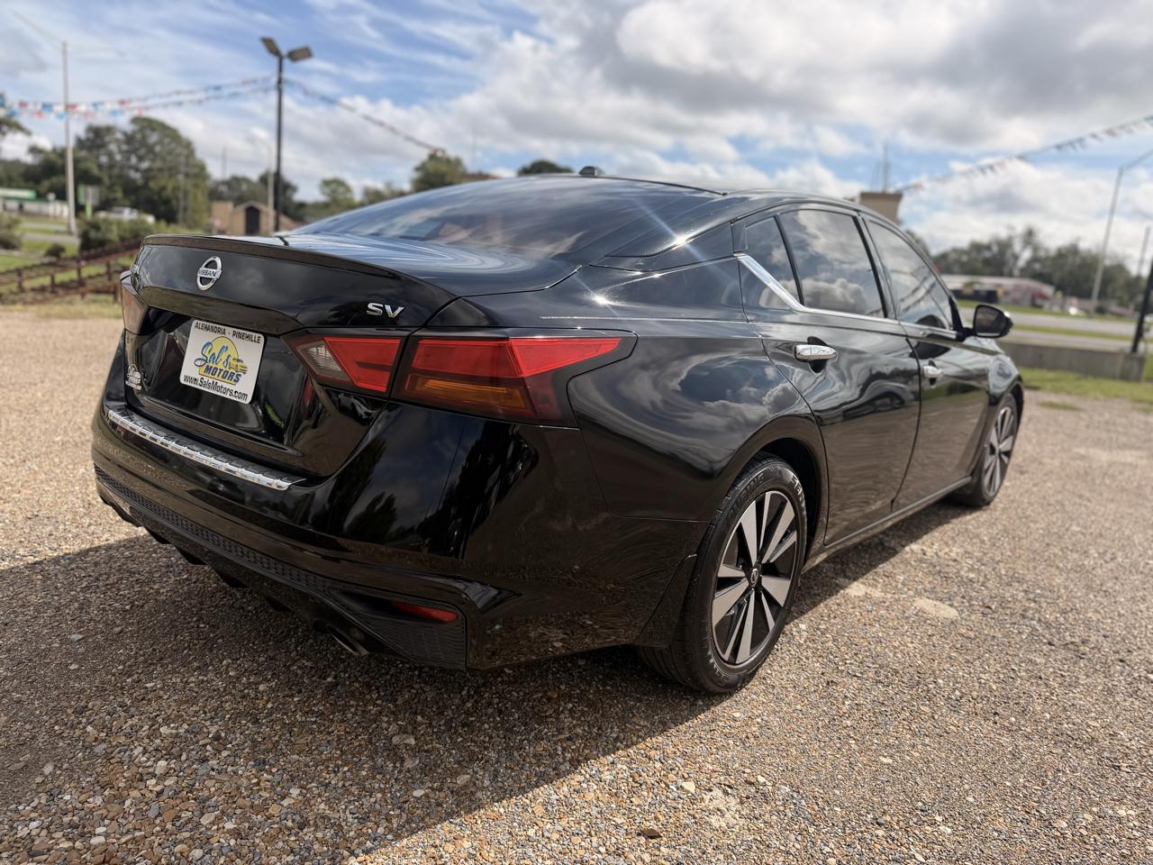 Nissan Altima 2.5 SV Sedan 2019