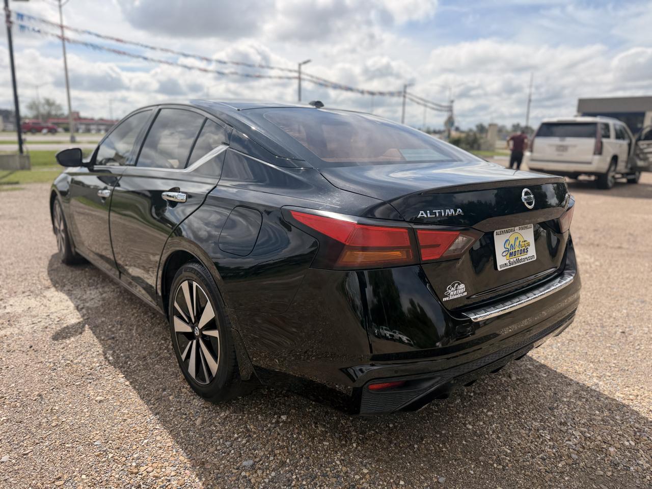 Nissan Altima 2.5 SV Sedan 2019