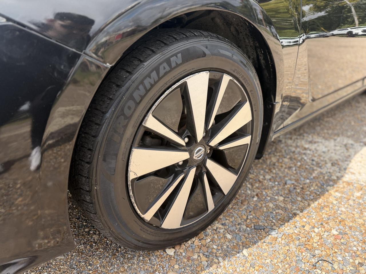 Nissan Altima 2.5 SV Sedan 2019