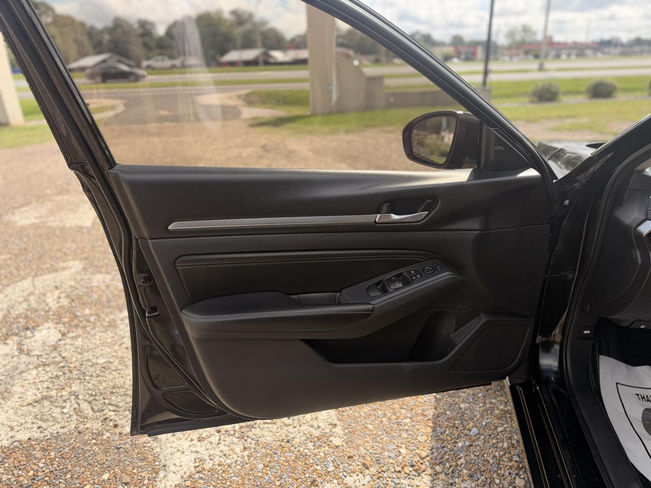 Nissan Altima 2.5 SV Sedan 2019