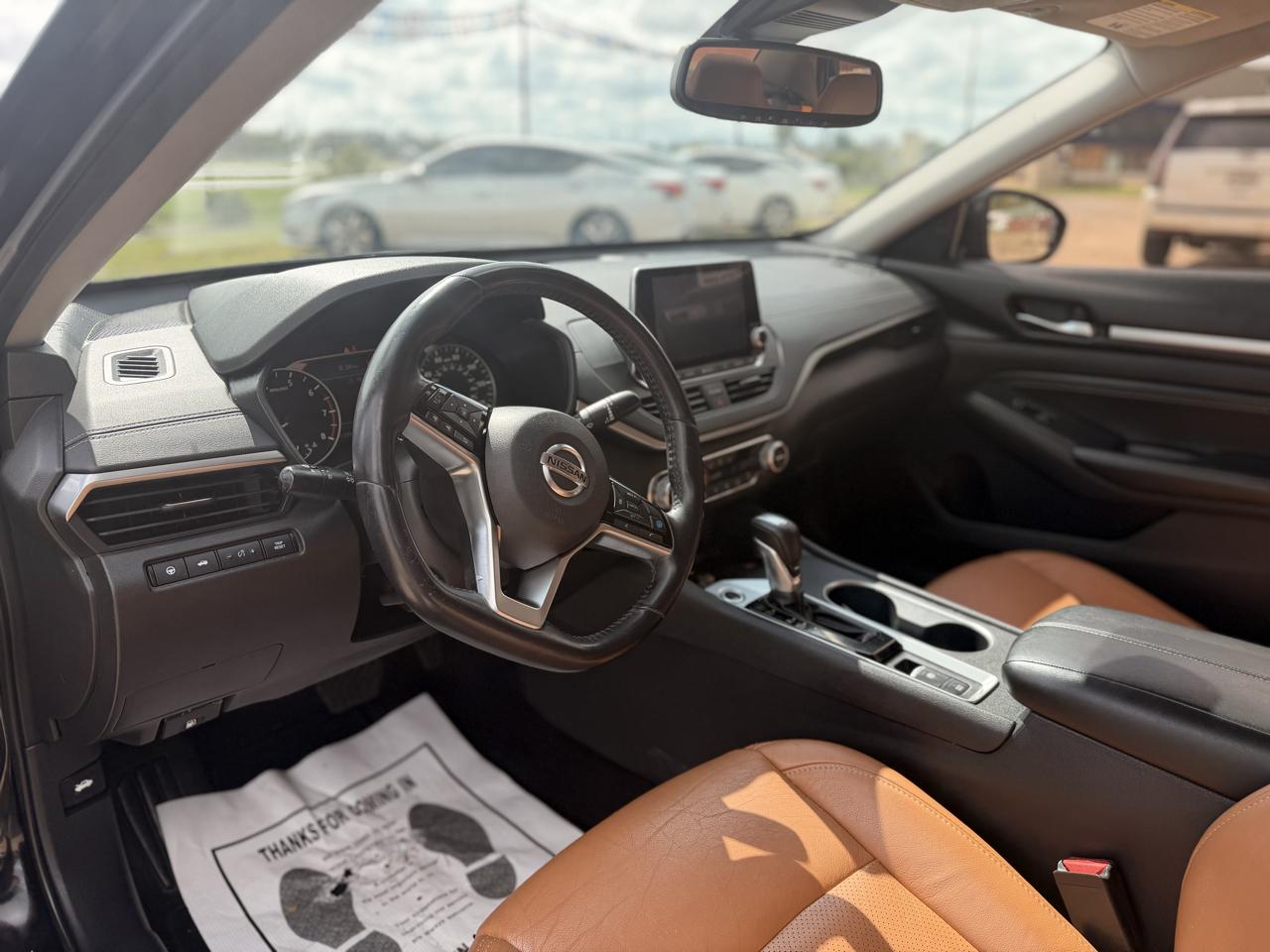 Nissan Altima 2.5 SV Sedan 2019
