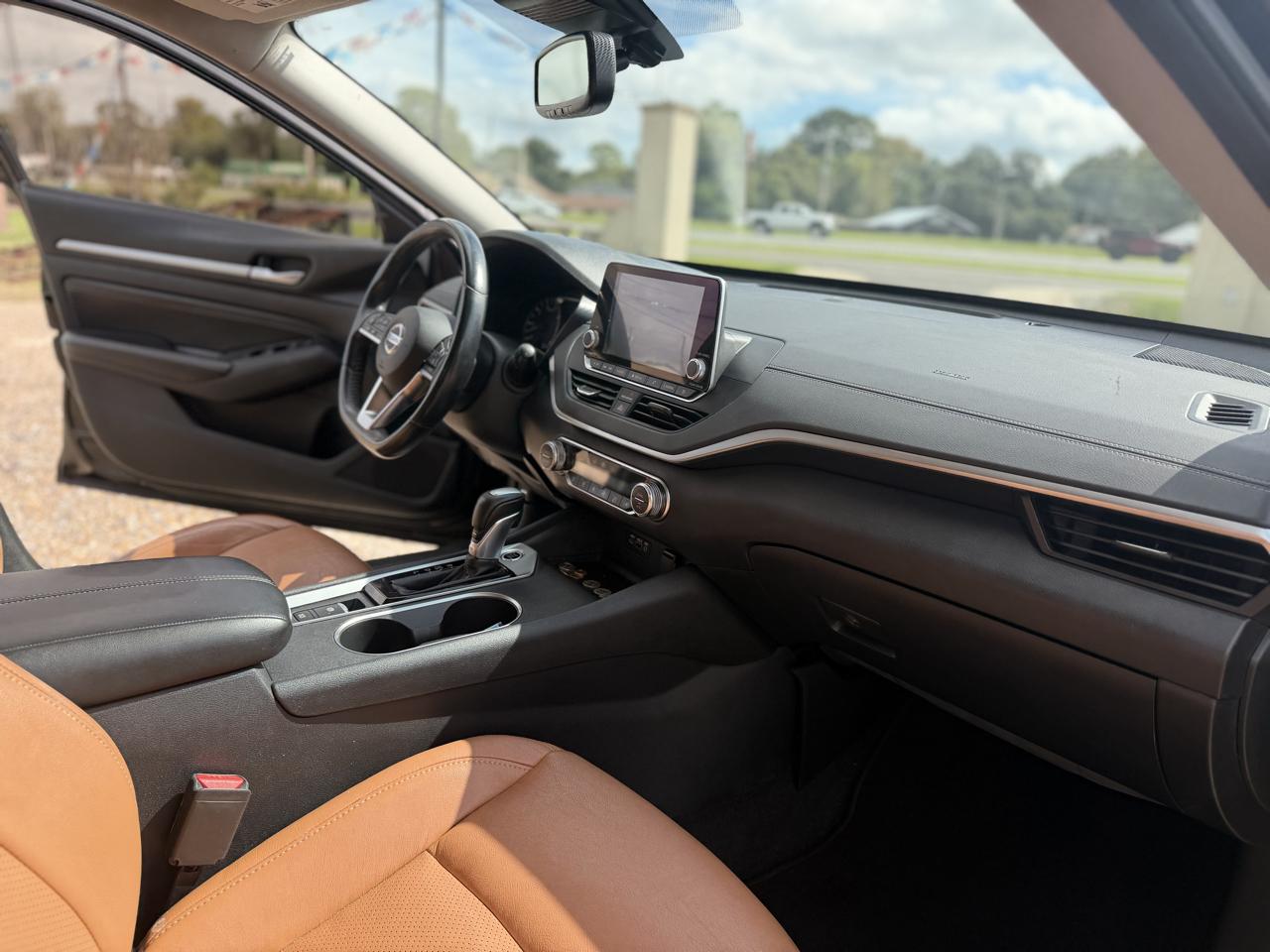 Nissan Altima 2.5 SV Sedan 2019