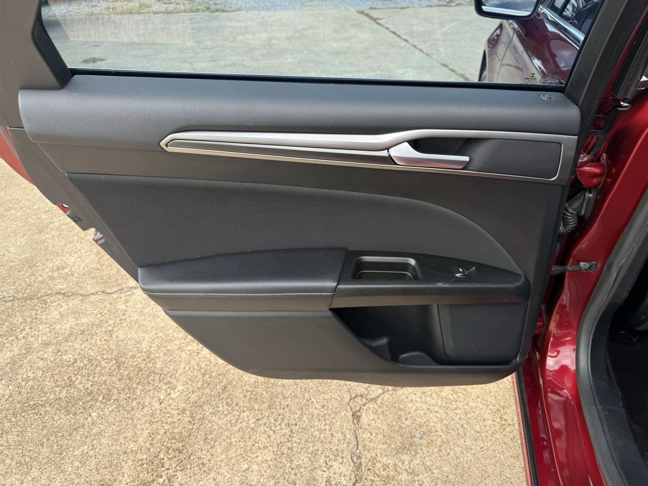 Ford Fusion SE FWD 2017