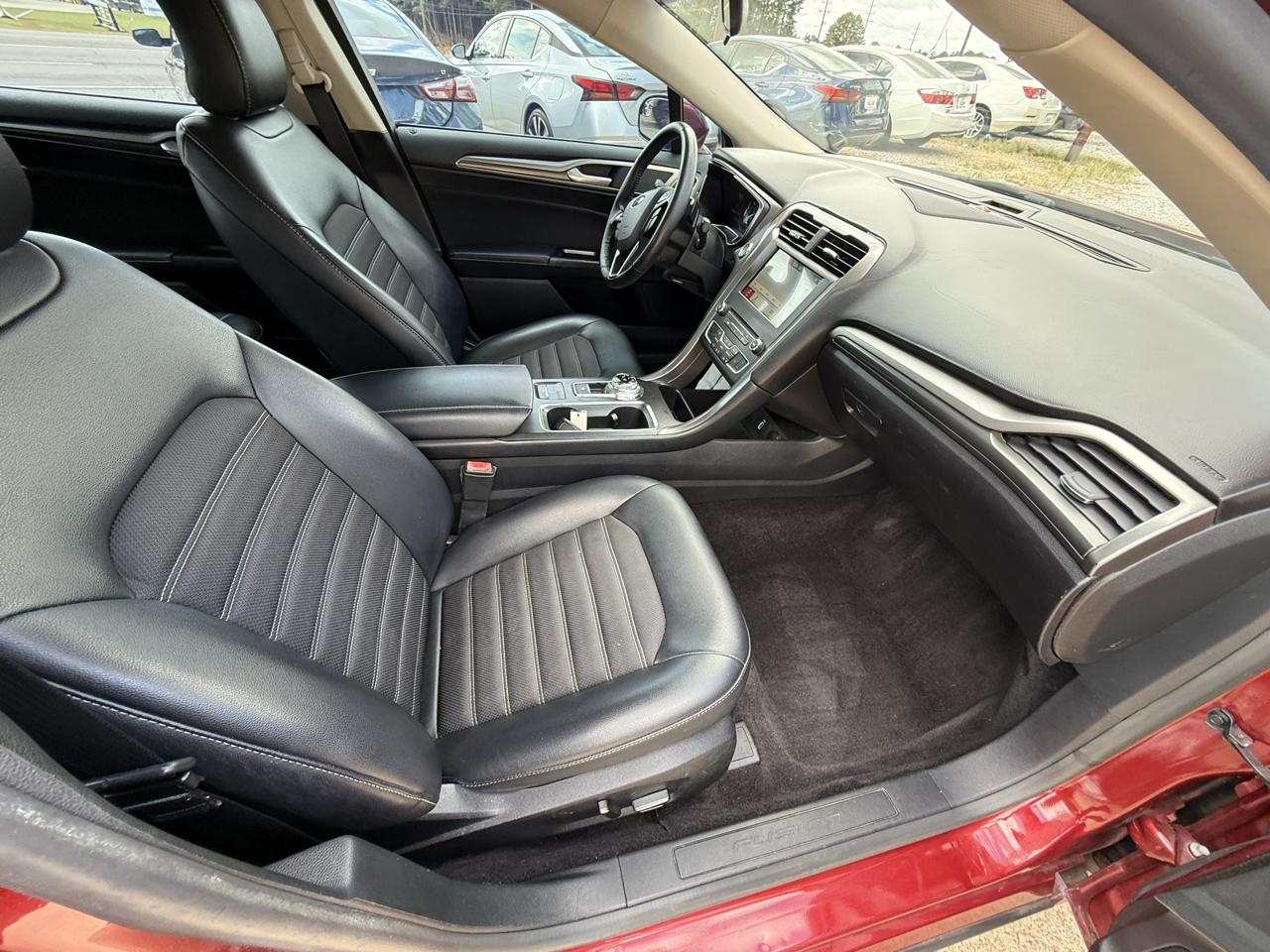 Ford Fusion SE FWD 2017