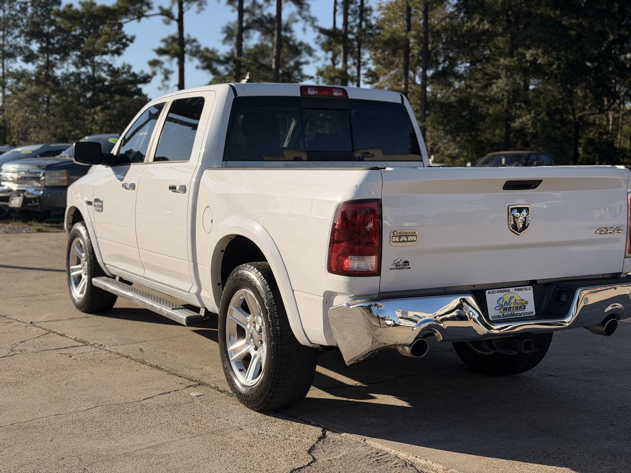 RAM 1500 4WD Crew Cab 140.5" Laramie Longhorn 2015