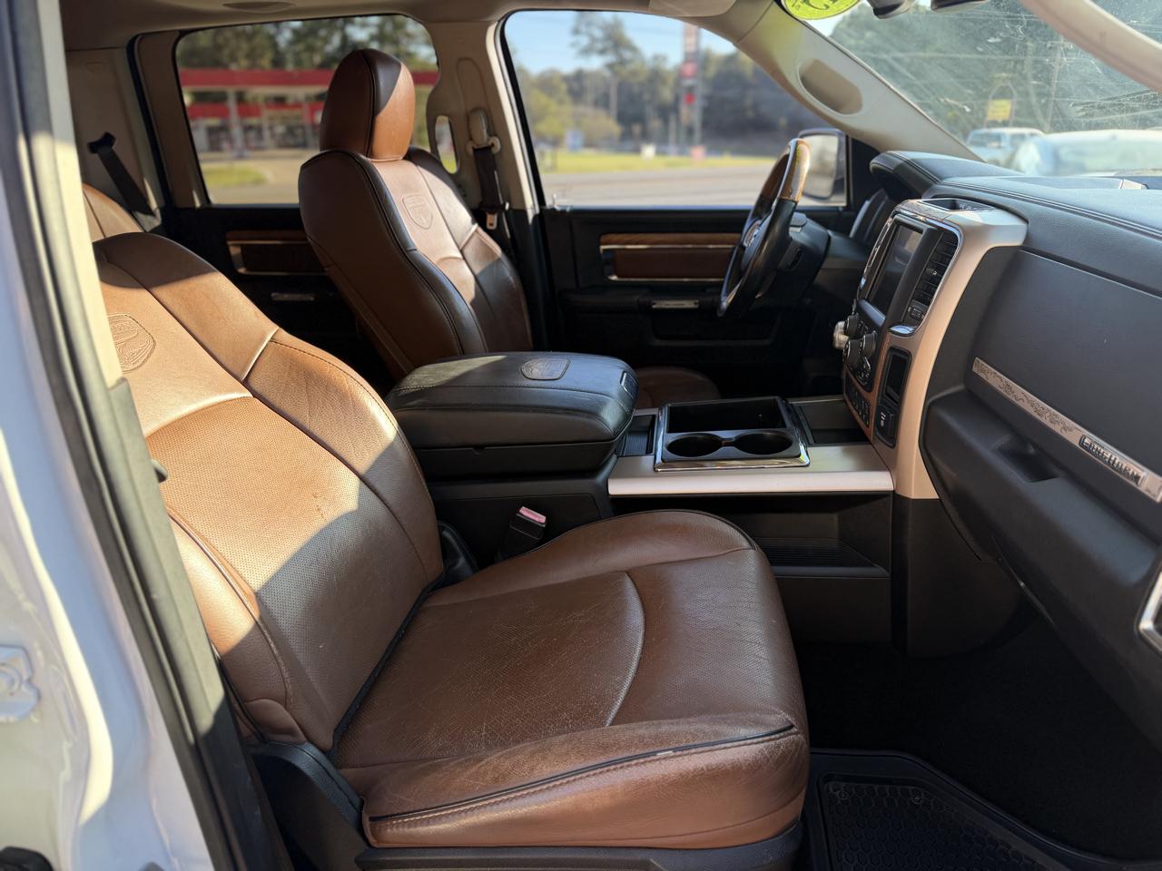 RAM 1500 4WD Crew Cab 140.5" Laramie Longhorn 2015