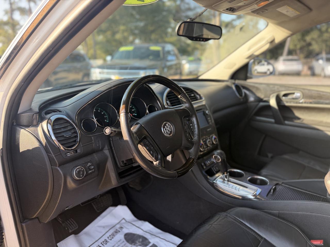 Buick Enclave FWD 4dr Leather 2015