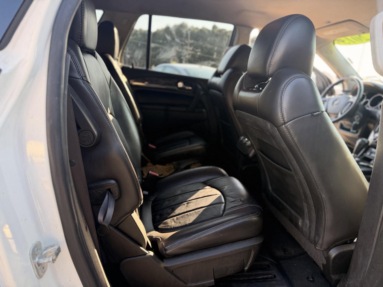 Buick Enclave FWD 4dr Leather 2015