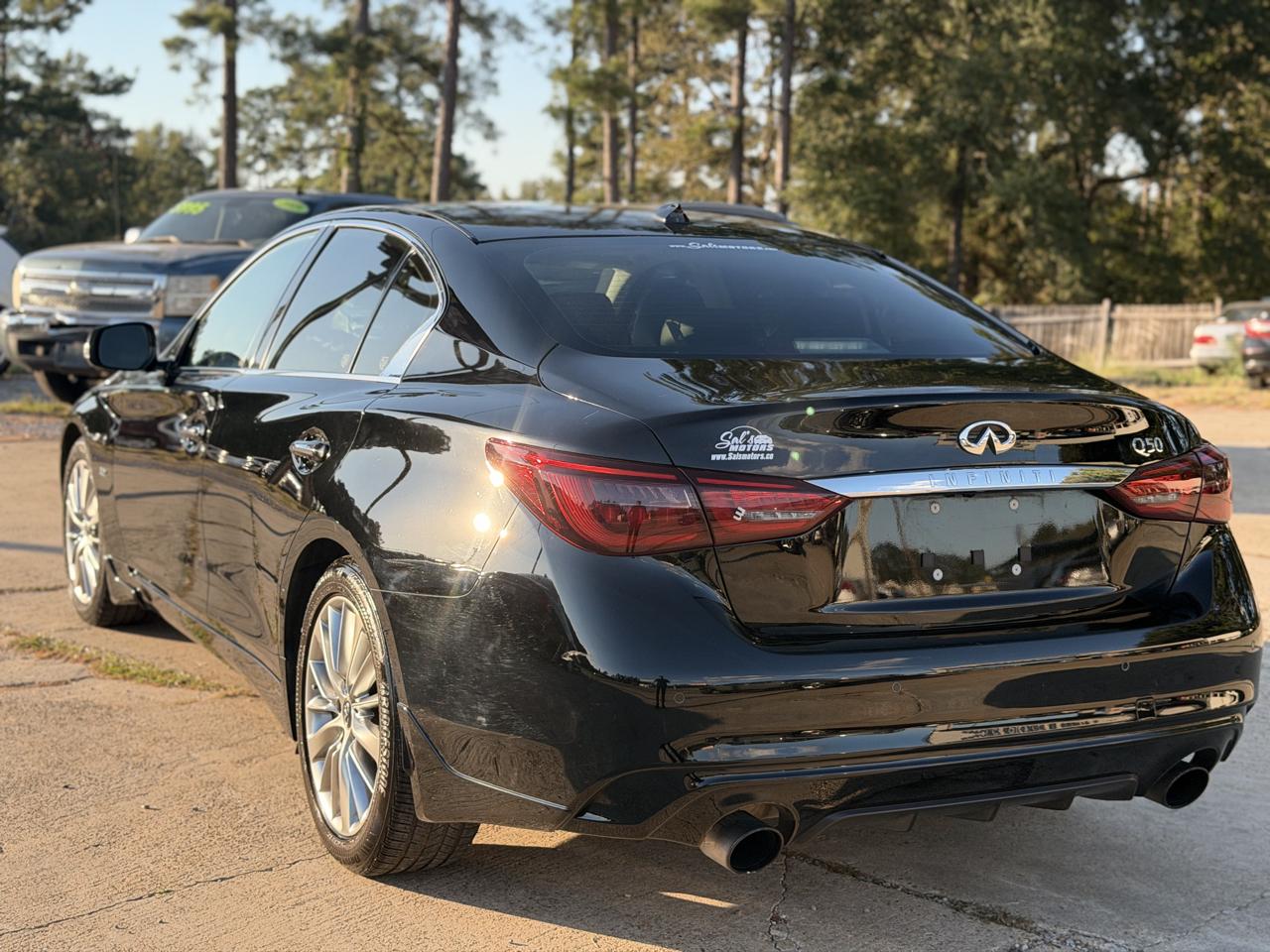 Infiniti Q50 3.0t LUXE RWD 2018