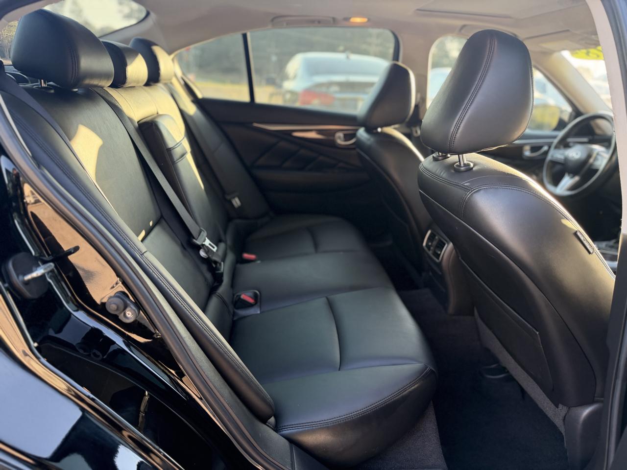 Infiniti Q50 3.0t LUXE RWD 2018