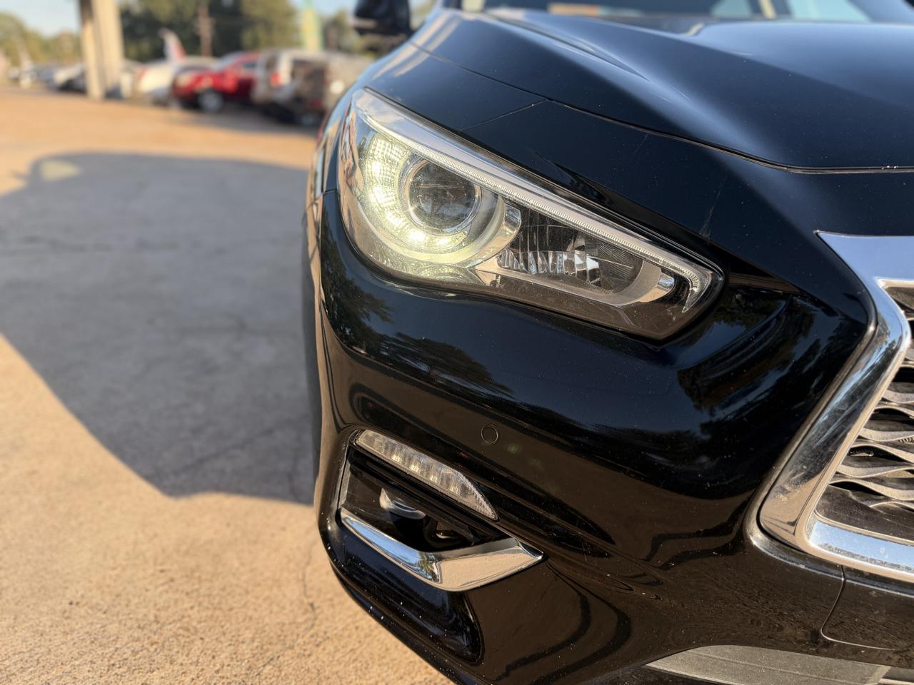 Infiniti Q50 3.0t LUXE RWD 2018