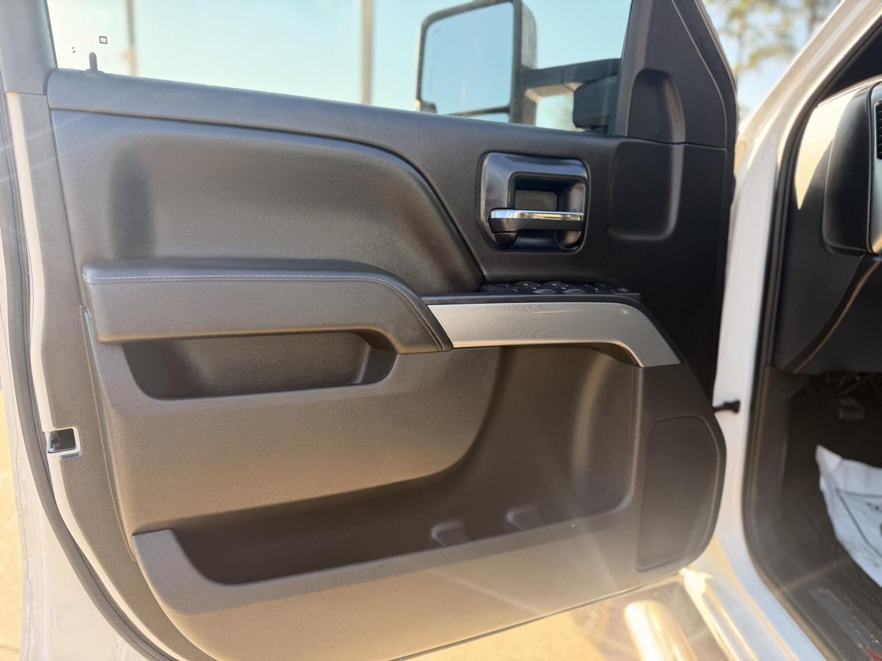 Chevrolet Silverado 1500 4WD Crew Cab 143.5" LT w/2LT 2014