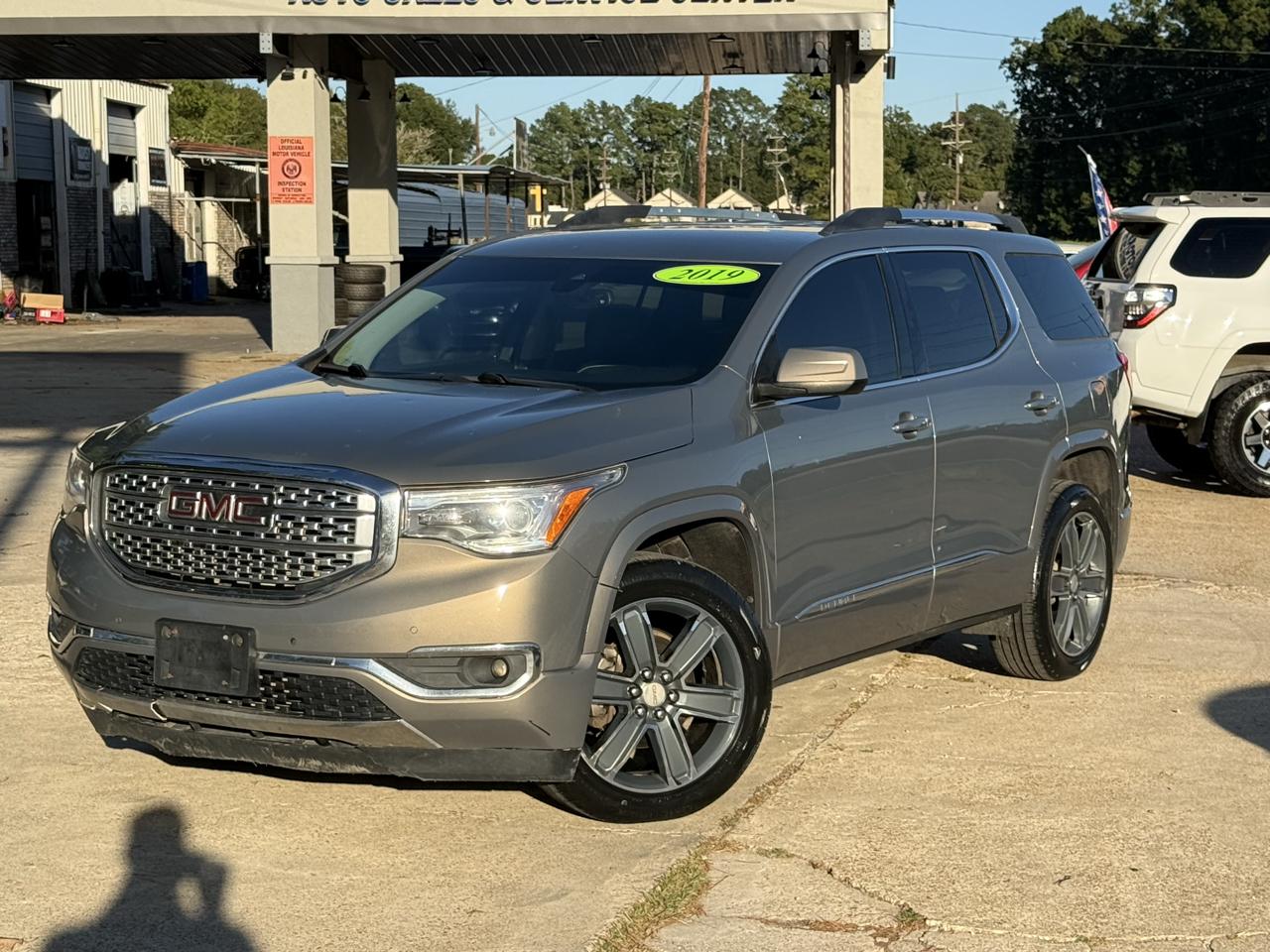 GMC Acadia AWD 4dr Denali 2019