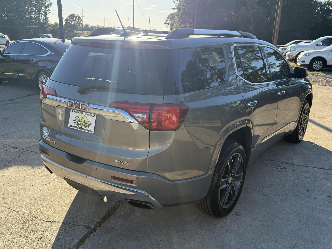 GMC Acadia AWD 4dr Denali 2019