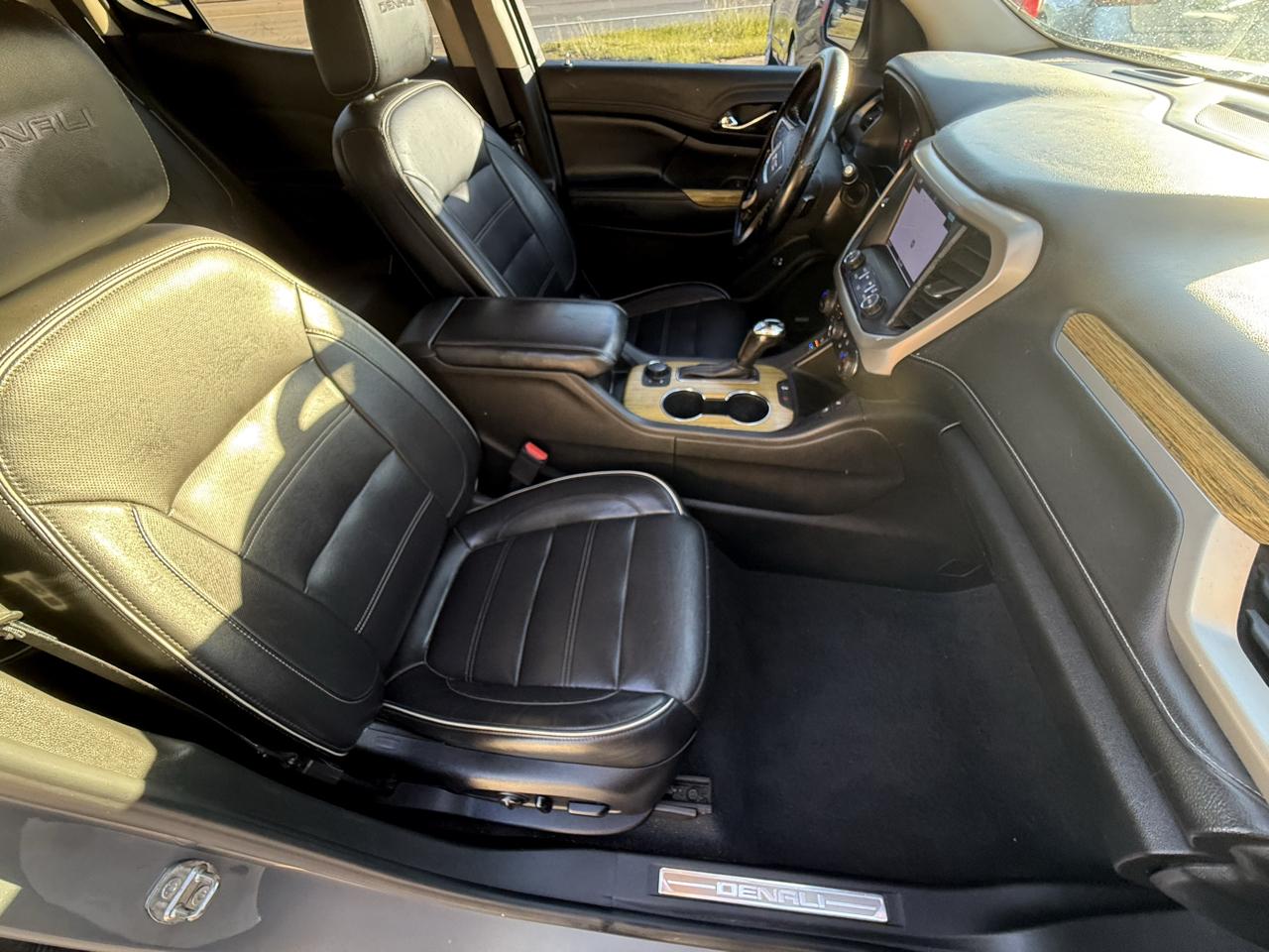 GMC Acadia AWD 4dr Denali 2019
